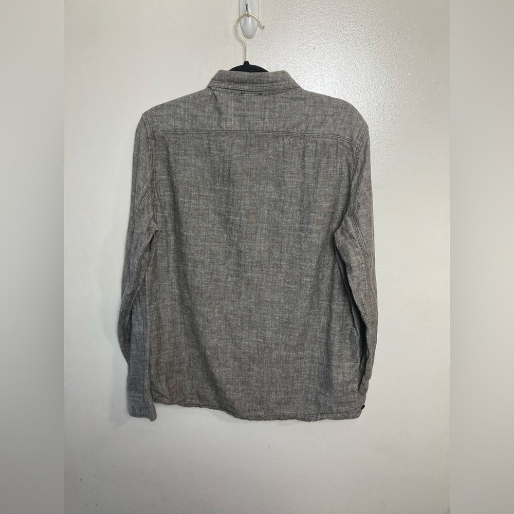 Mountain Hardwear gray hemp blend long sleeve button up shirt. Medium - Picture 4 of 4